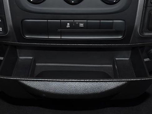 Used 2023 RAM 1500 Classic SLT AWD/4WD image 30