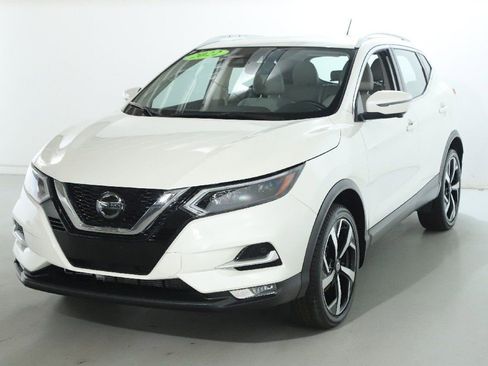Certified 2022 Nissan Rogue Sport SL w/ Premium Package image 6
