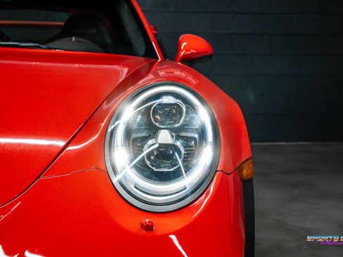 Used 2016 Porsche 911 GT3 RS image 24