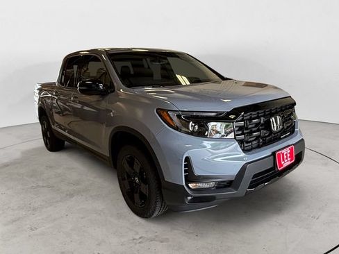 New 2026 Honda Ridgeline Black Edition image 8