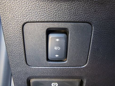 Used 2017 Ford F250 Lariat w/ Chrome Package AWD/4WD image 40