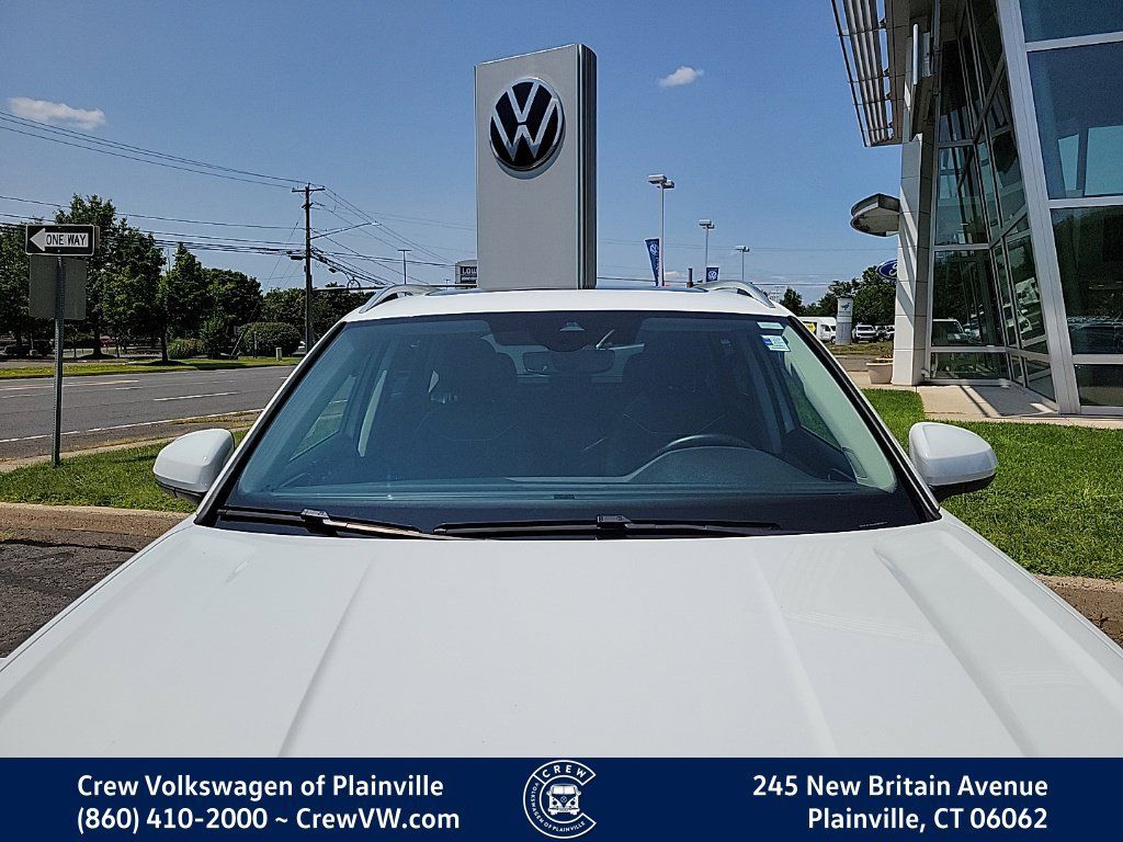 Certified 2023 Volkswagen Taos SE w/ Panoramic Sunroof Package AWD/4WD image 23