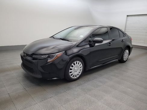 Used 2022 Toyota Corolla LE w/ Carpet Mat Package (TMS) FWD image 2