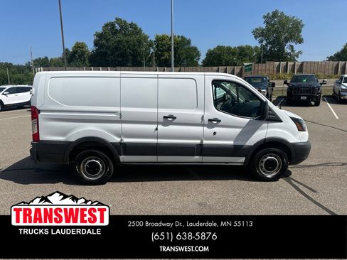 Used 2017 Ford Transit 250 130 Low Roof RWD image 6