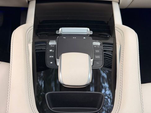 Certified 2024 Mercedes-Benz GLE 450e 4MATIC image 19