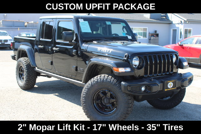 Used 2023 Jeep Gladiator Sport AWD/4WD image 1