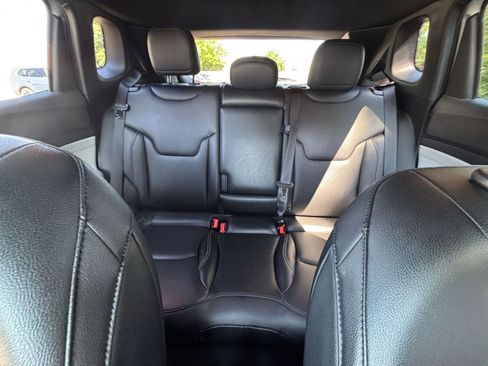 Used 2025 Jeep Compass Limited AWD/4WD image 40