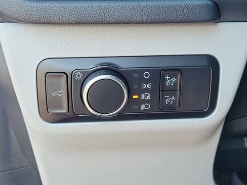 Certified 2023 Ford Escape Active AWD/4WD image 15
