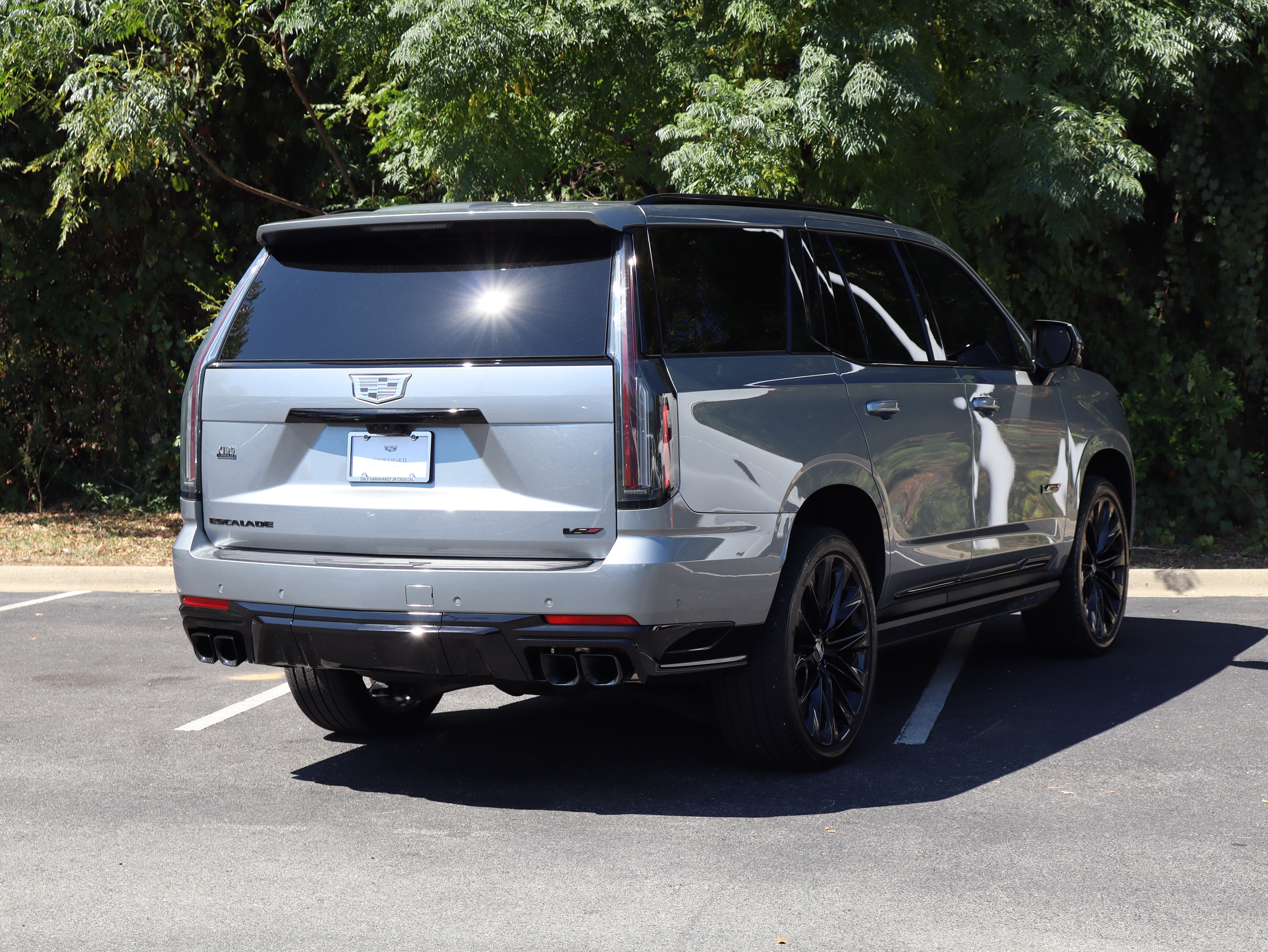 Certified 2026 Cadillac Escalade V AWD/4WD image 7