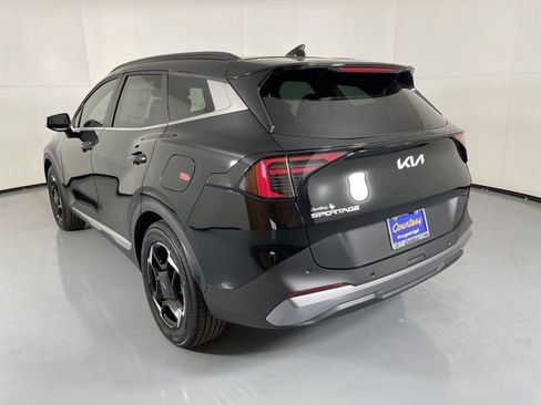 New 2026 Kia Sportage EX w/ EX Panorama Roof Package image 6