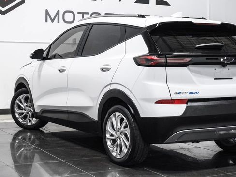 Used 2023 Chevrolet Bolt EUV LT w/ Driver Confidence Package image 14