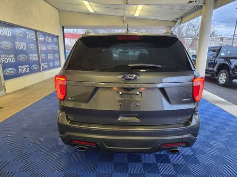 Used 2019 Ford Explorer XLT w/ Equipment Group 202A image 5