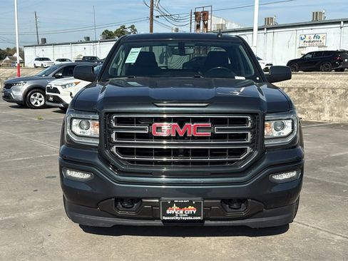 Used 2017 GMC Sierra 1500 SLE w/ SLE Value Package image 2