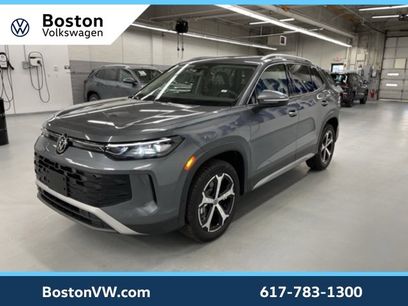 New 2026 Volkswagen Tiguan SE