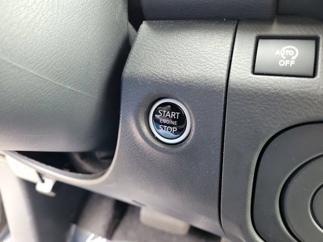 Used 2025 Nissan Frontier SV w/ SV Convenience Package RWD image 32