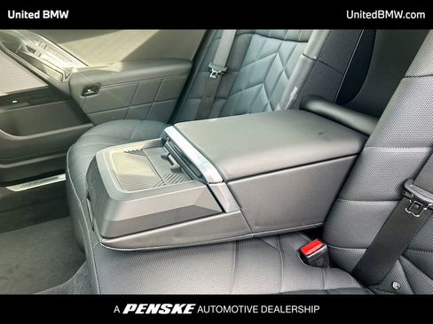 Used 2023 BMW 740i 740i w/ Parking Assistance Package image 17