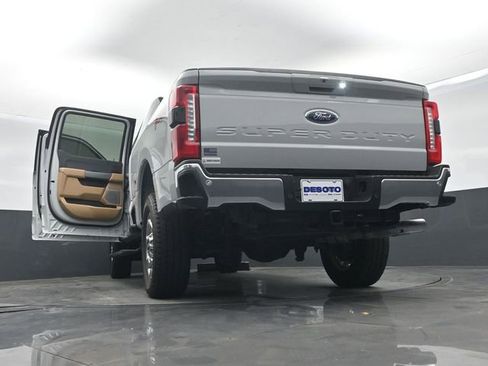 Used 2025 Ford F250 Lariat w/ Lariat Ultimate Package image 75