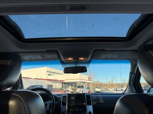 Used 2017 Nissan Frontier PRO-4X image 21