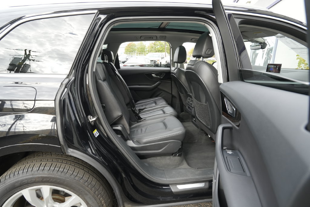 Used 2018 Audi Q7 3.0T Premium Plus AWD/4WD image 40
