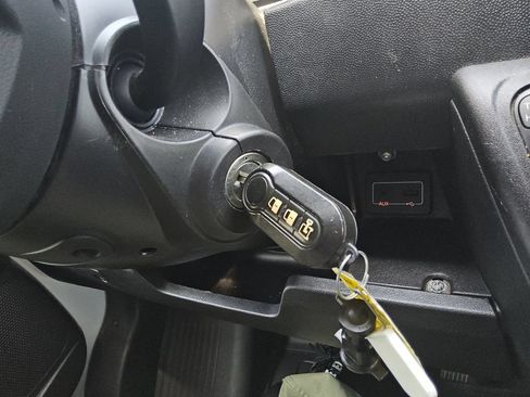 Used 2020 RAM ProMaster 2500 w/ Interior Convenience Group FWD image 23
