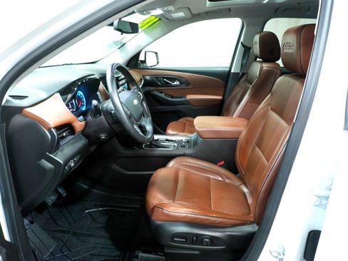 Used 2022 Chevrolet Traverse LS AWD/4WD image 13