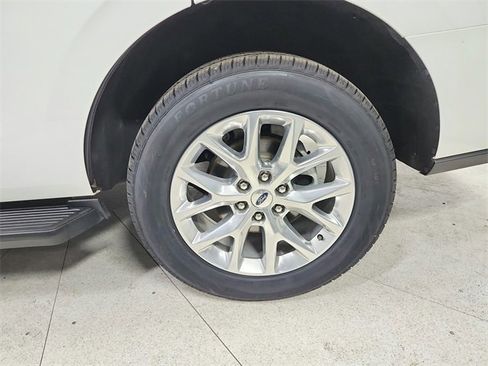 Used 2020 Ford Expedition XLT image 42