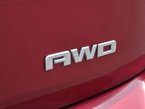Used 2020 GMC Terrain SLE AWD/4WD image 13