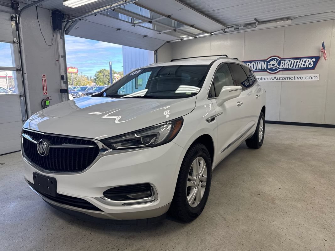 Used 2021 Buick Enclave Essence AWD/4WD image 2