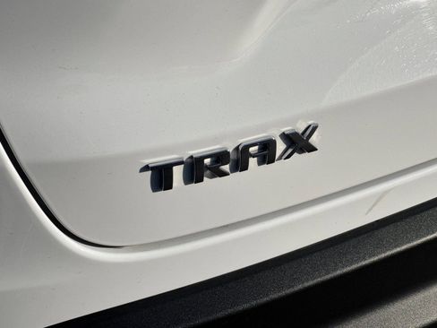 Certified 2025 Chevrolet Trax LT w/ LT Convenience Package image 31