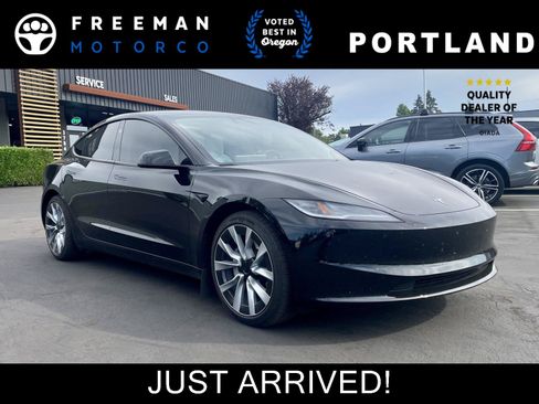 Used 2025 Tesla Model 3 Long Range RWD image 1