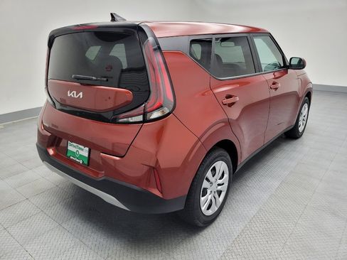 Used 2023 Kia Soul LX image 9