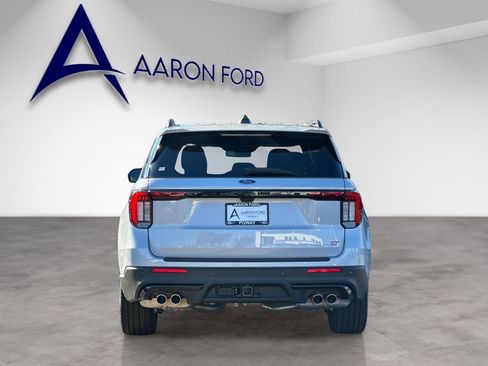 New 2026 Ford Explorer ST w/ Sun And Sound Package image 5
