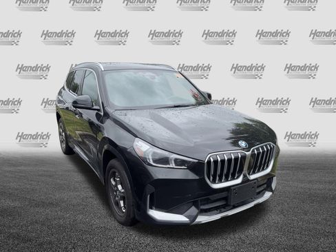 Used 2025 BMW X1 xDrive28i w/ Premium Package AWD/4WD image 3