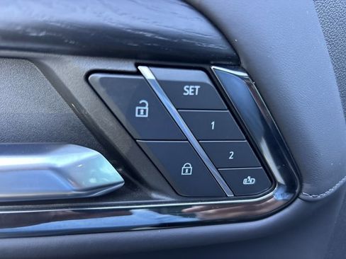 Used 2024 GMC Sierra 2500 AT4X image 25