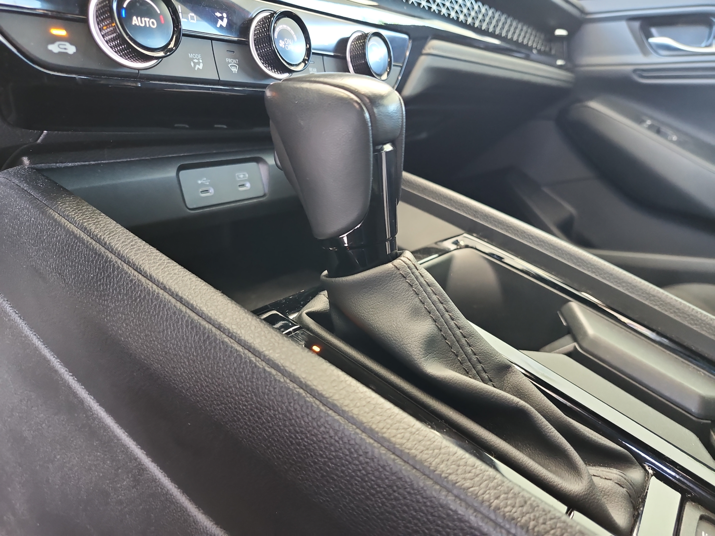 Used 2024 Honda Accord Sport image 15
