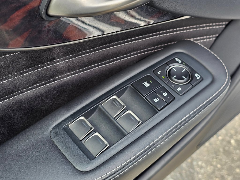Used 2018 Lexus LS 500 AWD w/ Interior Upgrade Package image 34