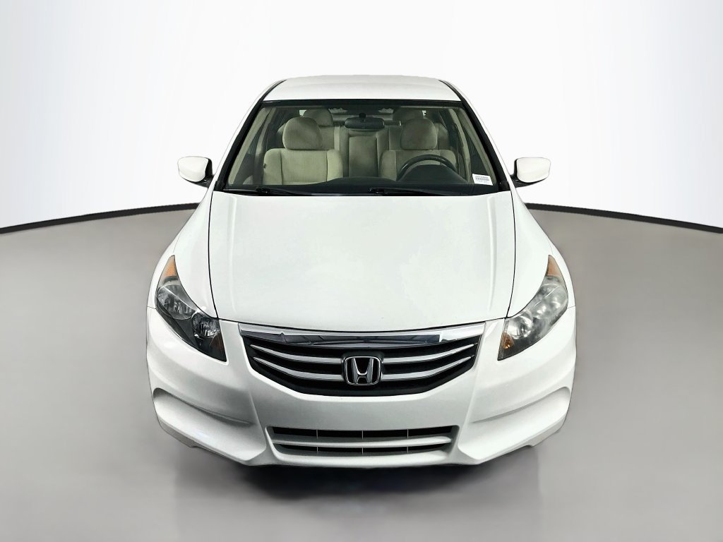 Used 2011 Honda Accord LX-P image 2
