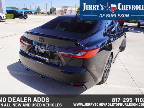 Used 2025 Toyota Camry XSE w/ Premium Package FWD image 5