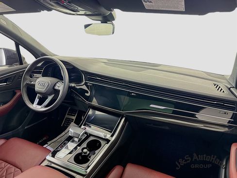 Used 2023 Audi SQ7 Premium Plus w/ Executive Package image 30