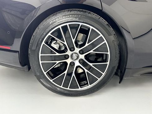Used 2020 Porsche Taycan Turbo image 34
