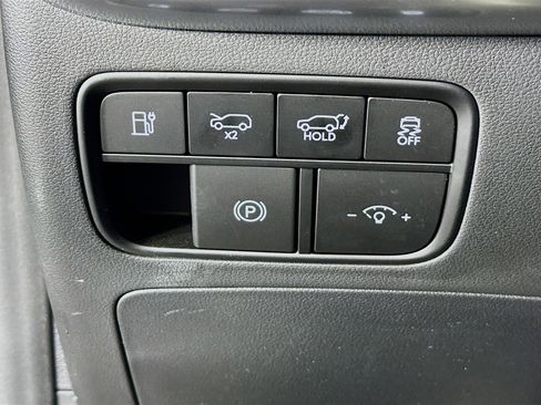 Used 2026 Hyundai Ioniq 9 Limited image 17