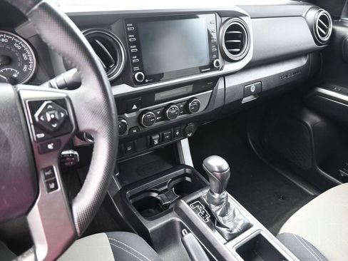 Used 2021 Toyota Tacoma TRD Sport image 31