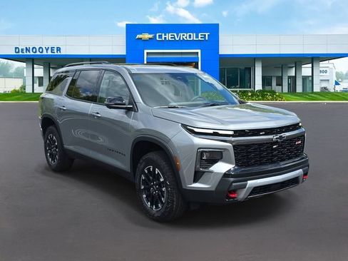 New 2026 Chevrolet Traverse Z71 w/ Driver Confidence Package AWD/4WD image 4