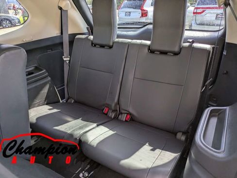 Used 2019 Mitsubishi Outlander SE image 17