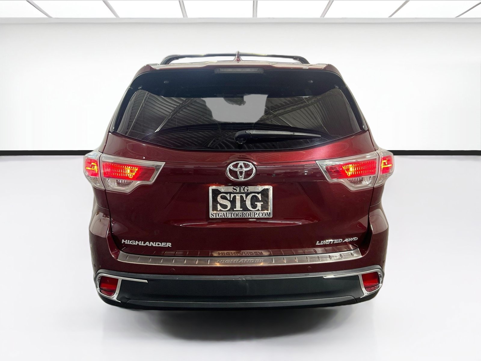Used 2016 Toyota Highlander Limited AWD/4WD image 5
