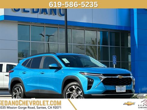 New 2026 Chevrolet Trax LT FWD image 1