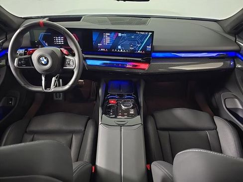 Used 2025 BMW M5 w/ Carbon Package image 27