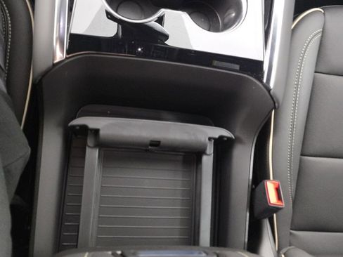 New 2025 Chevrolet Suburban Premier w/ Sun And Tow Package image 26