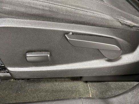 Used 2016 GMC Canyon SLE w/ SLE Convenience Package image 14