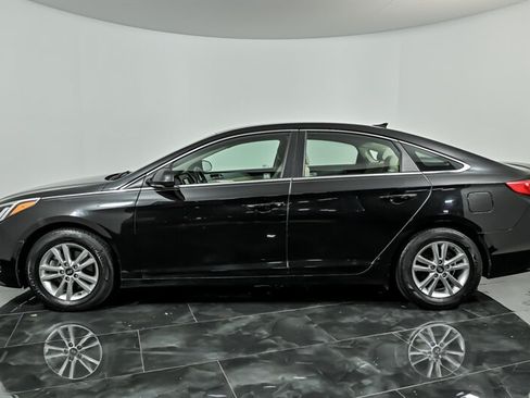 Used 2017 Hyundai Sonata SE w/ Cargo Package FWD image 6